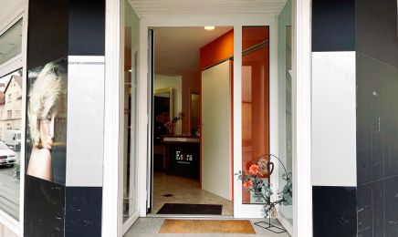 Friseur Eslara Hairstyling & Cosmetics: Kosmetikstudio in Heilbronn