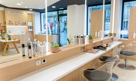 Moment Couleur - Paris 7  : Coiffeur à Paris