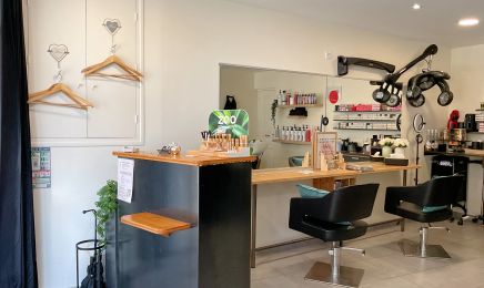 LE SALON : Institut de beauté à Serres