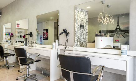 Le Petit Paris : Institut de beauté à Mirecourt