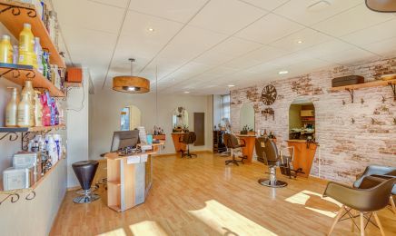 Nogano : Coiffeur à Ambrières-les-Vallées