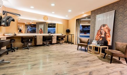 Au Petit Salon : Coiffeur à Saint-Médard-en-Jalles