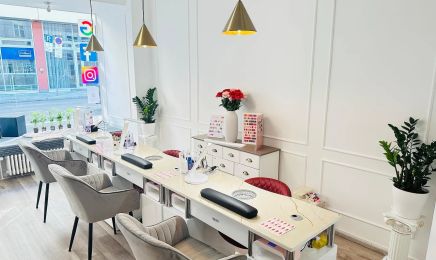PhaLe Nails - München: Kosmetikstudio in München