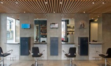 Mi-Ange Mi-Démon Artisan Coiffeur : Coiffeur à Rezé
