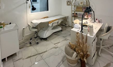 MK Studio  : Manucure à Vannes