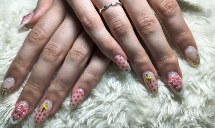 Royal Gloss: Nagelstudio in Offenbach am Main