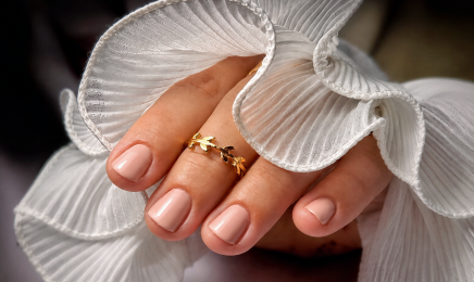 Glossy Nail by Nayeli  : Manucure à Fourquevaux