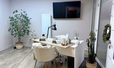 Essentiel Beauté - SAINT DIZIER : Manucure à Saint-Dizier