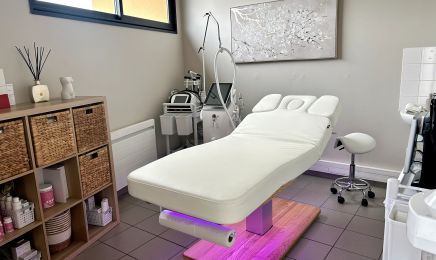 Maison Divine  : Institut de beauté à Roost-Warendin