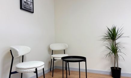 CHEZ ELLE Lodge Beauté : Manucure à Nyons