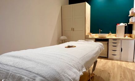 Natural Glow : Manucure à Cogolin
