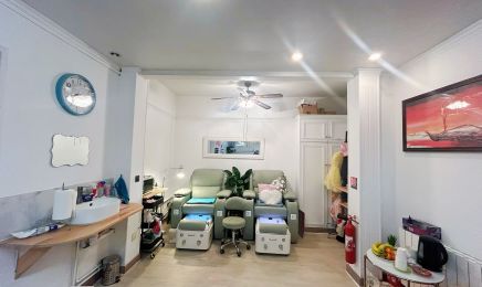 Glow up Nails & Beauty : Institut de beauté à Melun