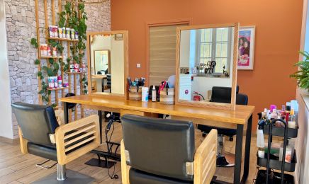 Au salon d’Anais : Coiffure Esthétique et Ongles  : Coiffeur à Boisseuil
