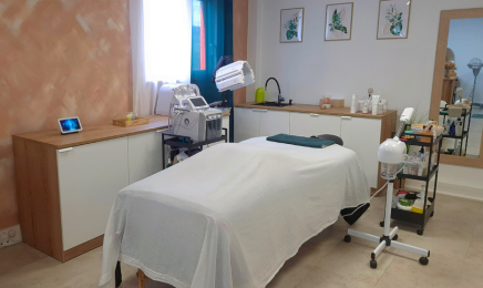 Maison Cyrah – Institut de soins holistiques à Montpellier I Lavérune : Manucure à Lavérune