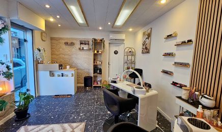 Natacha Beauté : Manucure à Le Lavandou