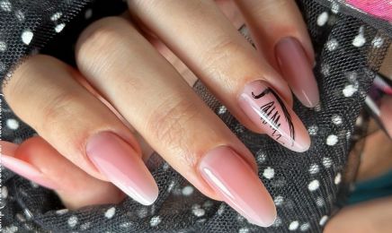 N'Mo nails studio : Manucure à Montreuil