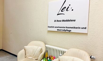 Lei. Professional - Dirosa Maddalena: Kosmetikstudio in Nürtingen