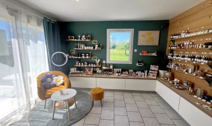 HU''MANA Massage et Beauté Naturelle  : Institut de beauté à Saint-Germain