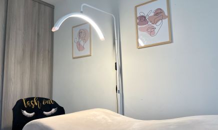 En un Regard : Institut de beauté à Corzé