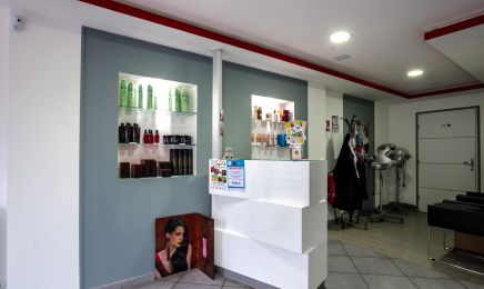 Revolution Hair : Coiffeur à Roncq