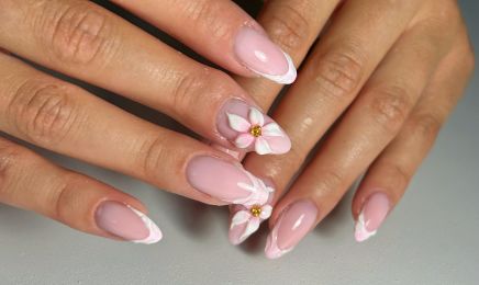 Julia fée des ongles  : Manucure à Willerwald