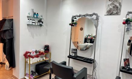 Meret Hairstylist : Coiffeur à Paris