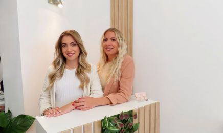 Les Soeurs Blondies : Manucure à Valensole