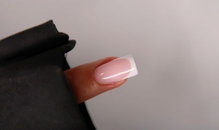 Baemby Nails : Manucure à Clermont-Ferrand