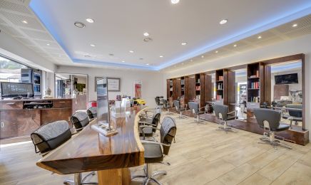 Stephan Infantino coiffeur morpho-psychologue  : Coiffeur à La Destrousse