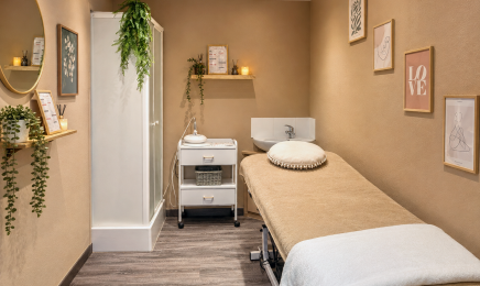 Institut Émilie Beauté  : Manucure à Saint-Aubin-de-Médoc