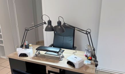 Glambeauty - Prothésiste ongulaire & Maquilleuse : Coiffeur à Voreppe