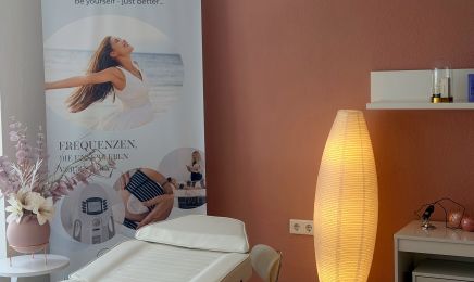 Chiceria Beautysalon & SMP Scalp Micropigmentierung: Friseur in Traunreut
