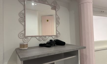 Hannah Nails & Cils  : Manucure à Marseille
