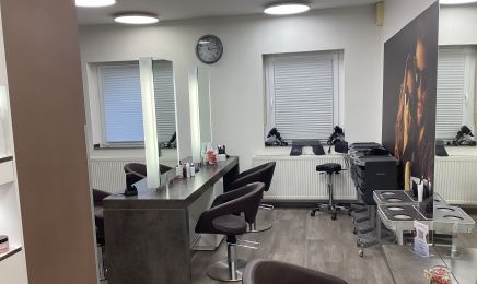 Kai Hecker Friseurmeister: Kosmetikstudio in Oberhausen