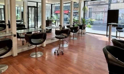 Coiffeur Abigael Coloriste Visagiste : Coiffeur à Uccle