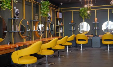 Chaarisma: Friseur in Waiblingen