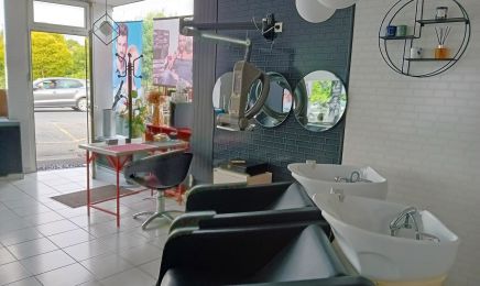Athénéa Coiffure : Coiffeur à Le Passage