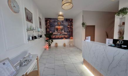 Ê..PURE ESTHETIQUE : Coiffeur à Dreux