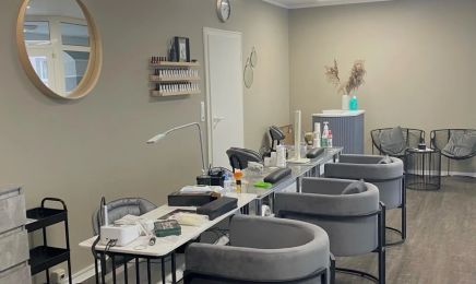  DAN Nails & Beauty: Kosmetikstudio in Wiesbaden