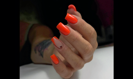 Eva Beauty – Épilation durable & définitive | Ongles : Institut de beauté à Courçais