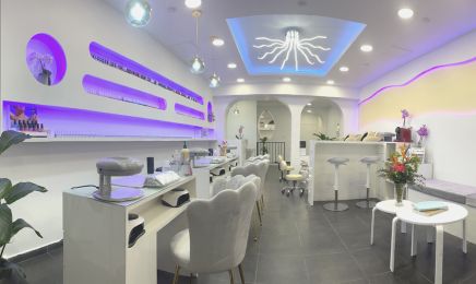 Beauté + : Manucure à Paris