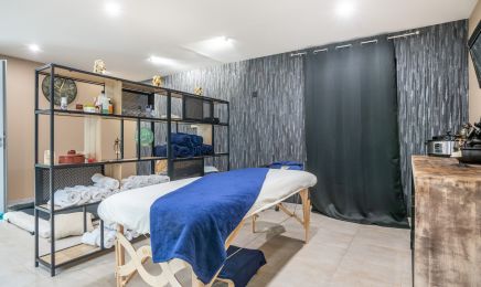 Centre de bien etre j’existe rencontre de soi  : Institut de beauté à Bouglon