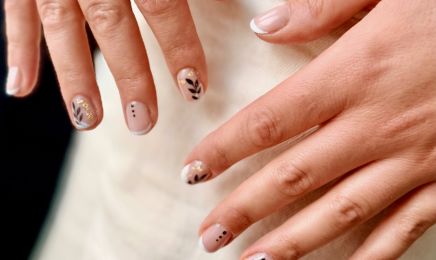 Glossy - Ongles / Cils / Strass Dentaire : Manucure à Corbas