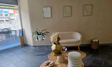 Glow up studio lash : Institut de beauté à La Louvière