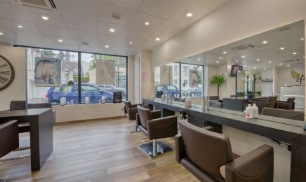 Mimoza Preci : Coiffeur à Écouen