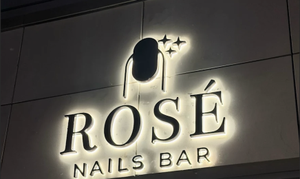Rose Nails Bar: Friseur in Eschweiler