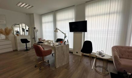 Peach B-Room (Your Beauty Room): Kosmetikstudio in Aalen