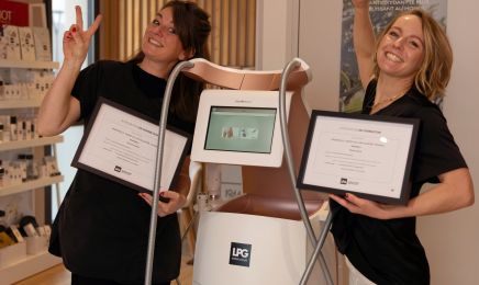 MJ Salon de Beauté  : Manucure à Amiens