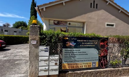 Stellaire Massage - TRICOPIGMENTATION CAPILLAIRE  - Lipocavitation & Radiofréquence : Institut de beauté à L'Isle-sur-la-Sorgue