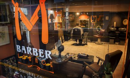 M Barber Lounge  : Barbier à Rauzan